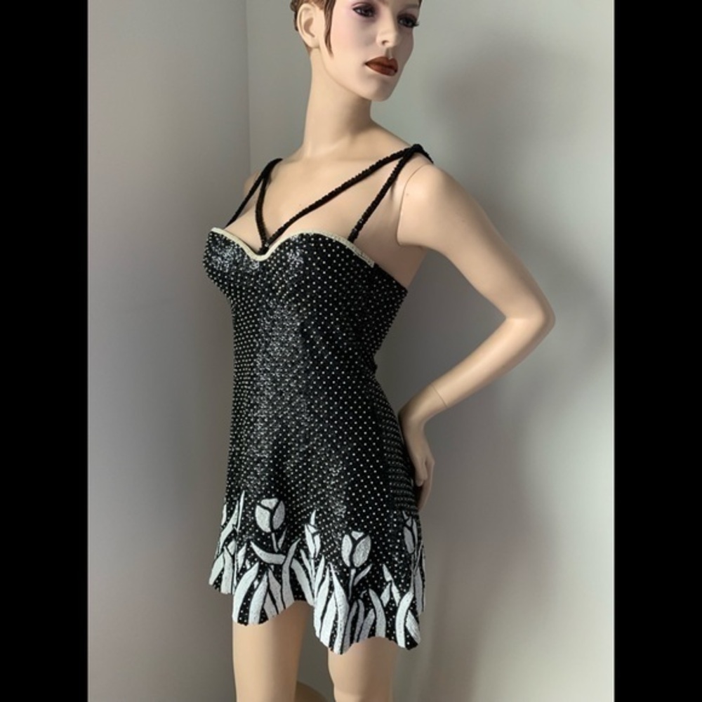 Attitudes Women's Beaded/Sequin Dress Size:M